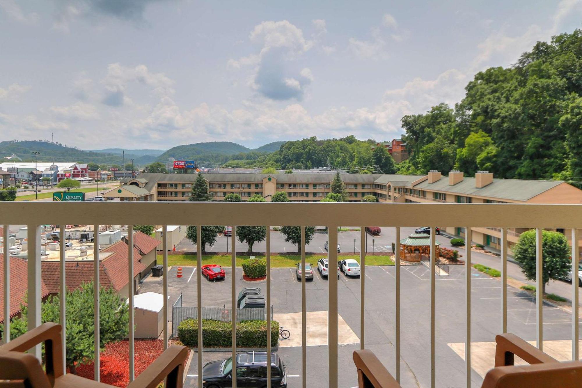 Comfort Inn & Suites At Dollywood Lane Pigeon Forge Dış mekan fotoğraf
